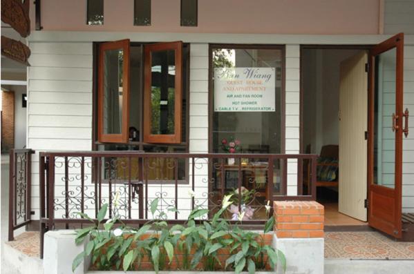 Ban Wiang Guest House Csiangmaj Kültér fotó