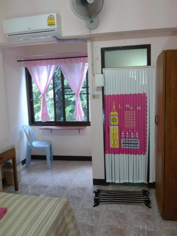Ban Wiang Guest House Csiangmaj Szoba fotó