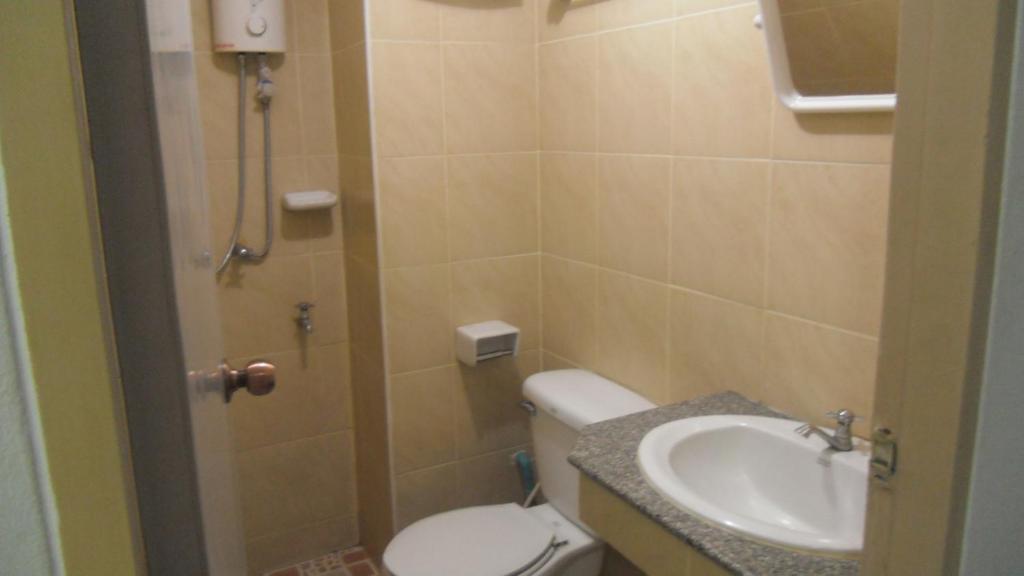 Ban Wiang Guest House Csiangmaj Szoba fotó